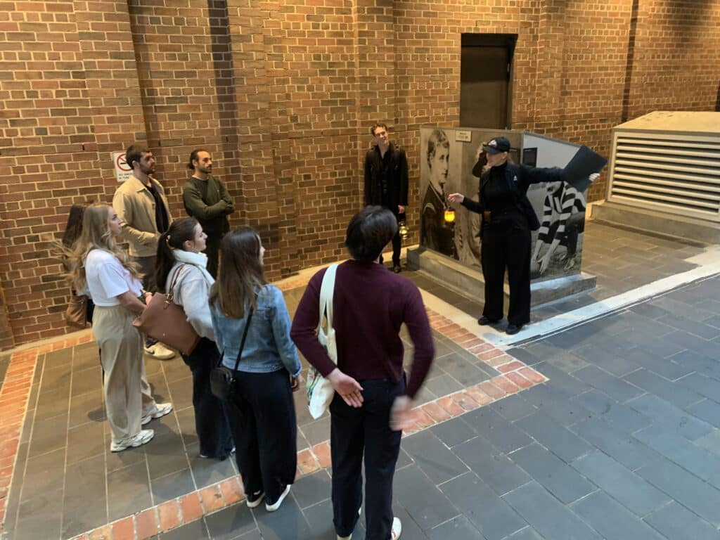 Melbourne True Crime Tour – laneway stop